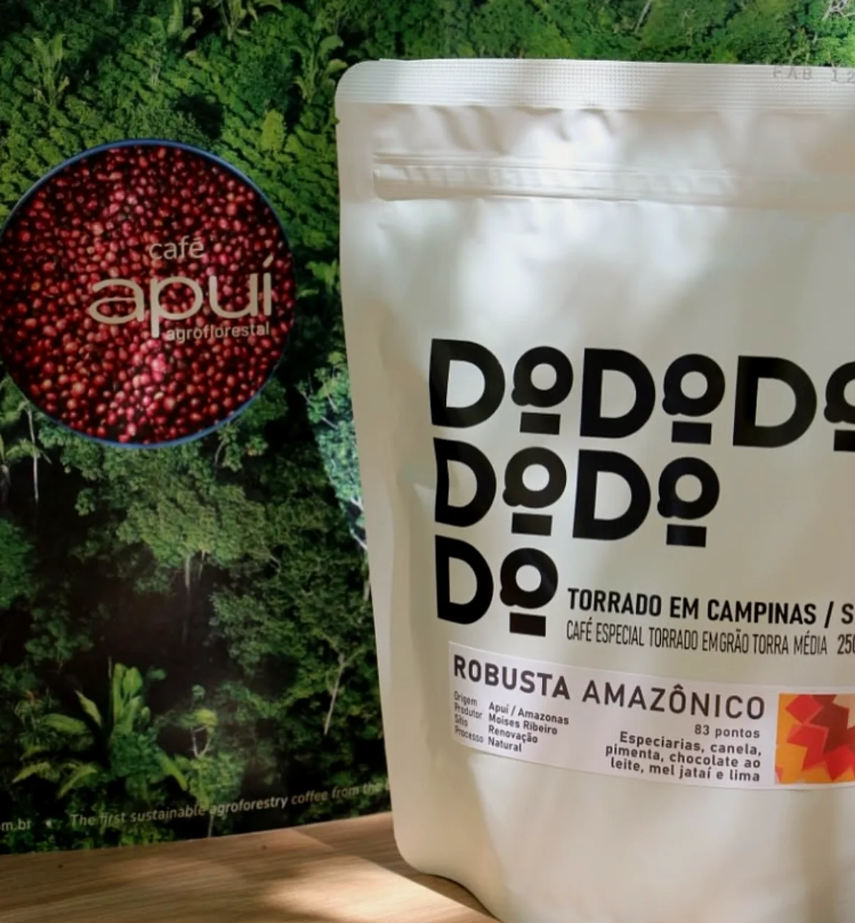 Pacote branco do Robusta Amazônico com o padrão DºDºDº
